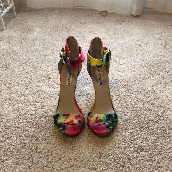 Steve Madden Multi-Color Heels - Picture 2 of 5
